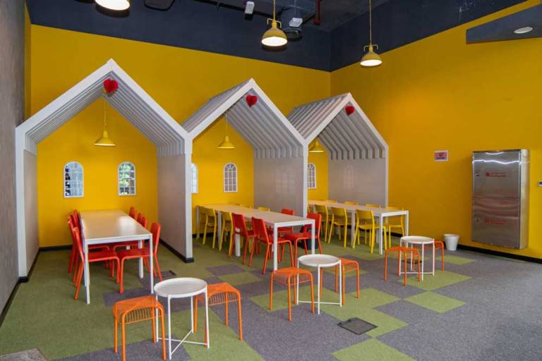 camp in dubai-Dining area