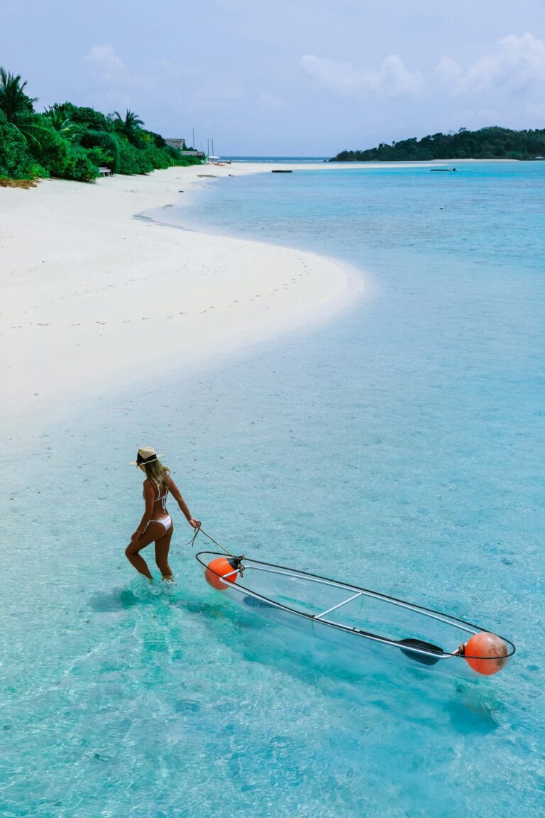 Maldives Winter Language Camp - dhoni boat
