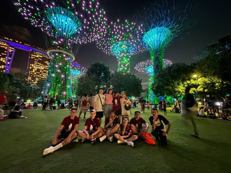 Boarding summer camps for teens - Gardence by the Bay Singapore-Merlion English Spring-Summer Camp in Singapore-Summer Camps in Bali