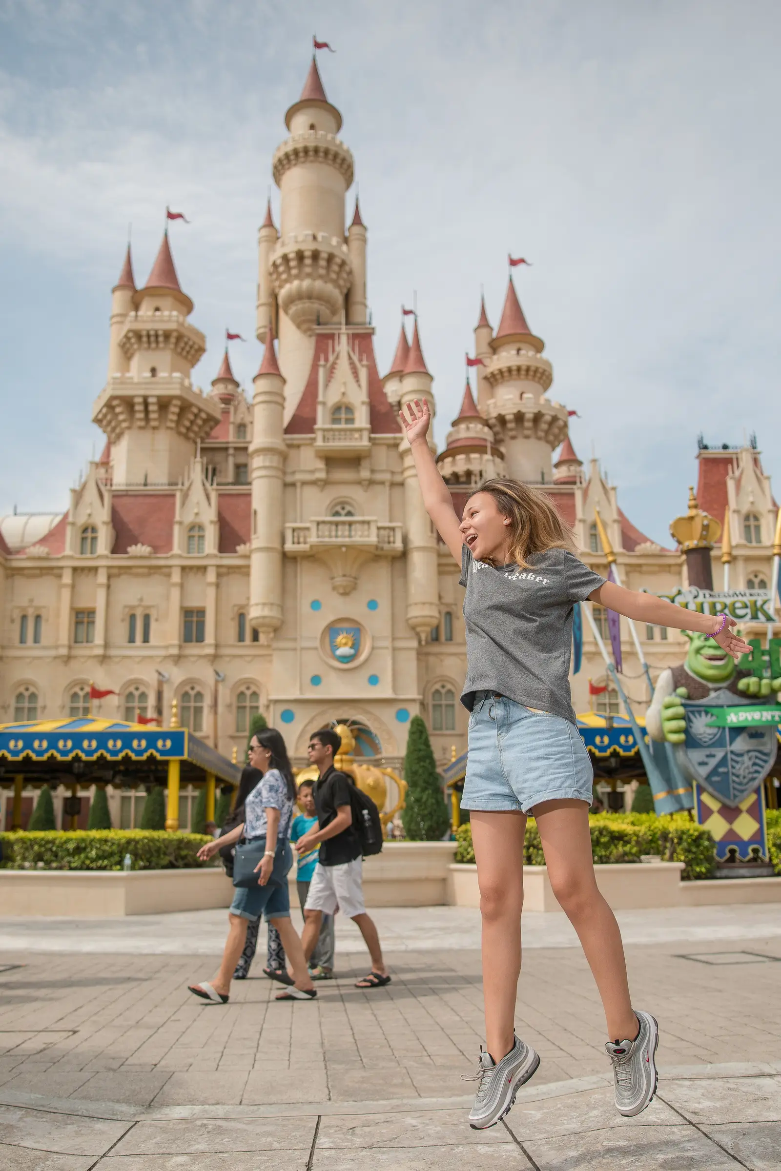 English language camp in singapore-girl flying