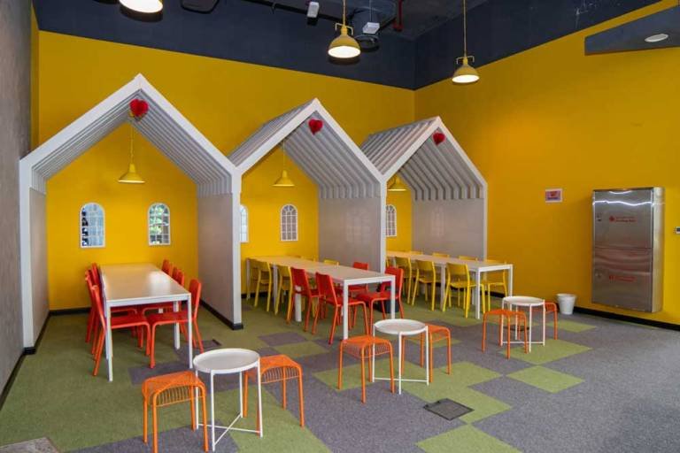 camp in dubai-Dining area