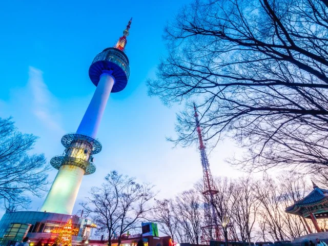 beautiful-architecture-building-n-seoul-tower_74190-3162
