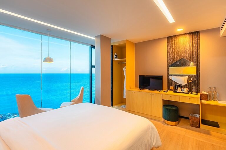 Maldives Winter Language Camp - Ocean-view room