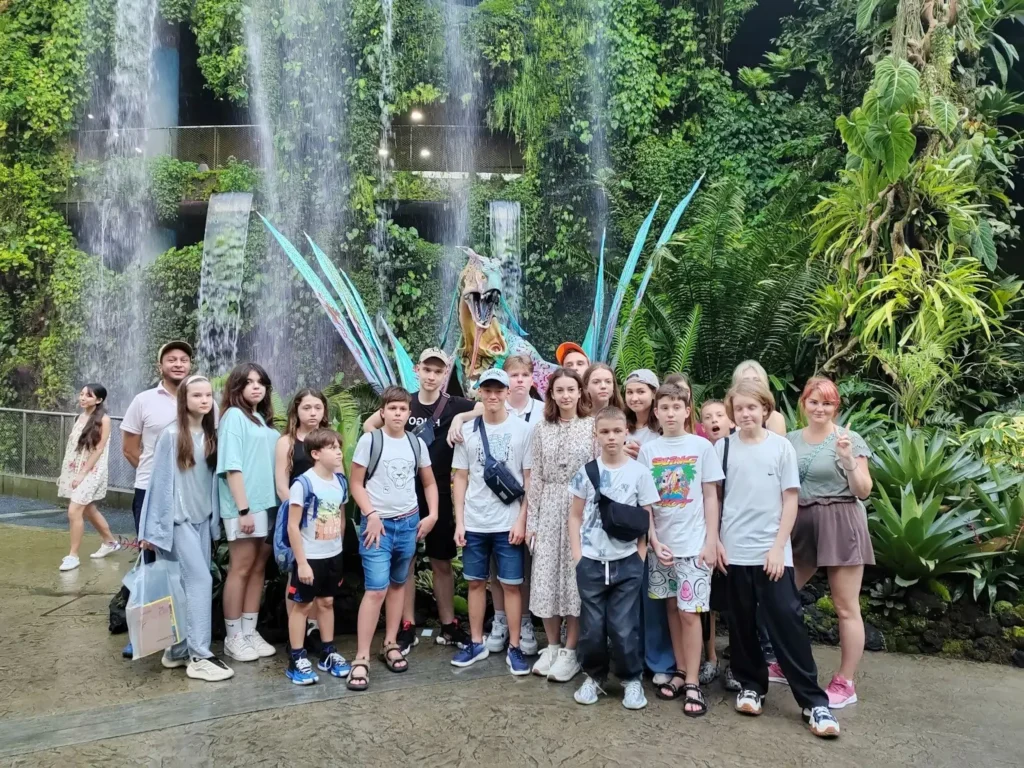 Top Teen Leadership Camp Programs in Asia